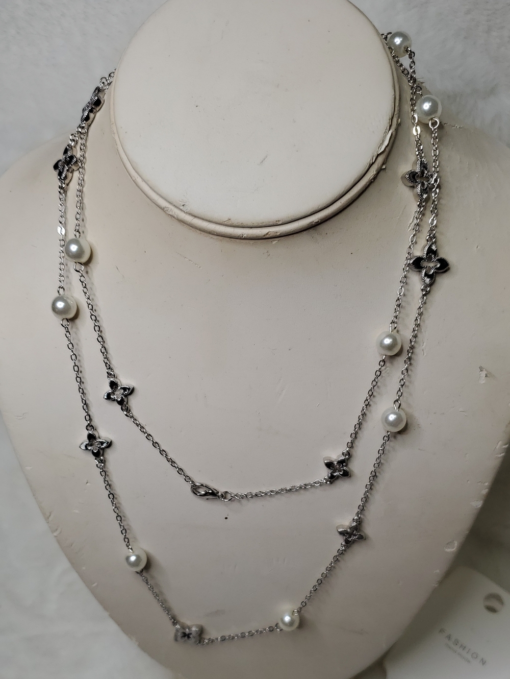 Silver Layered Necklace with Cream Pearls and Flower Motifs